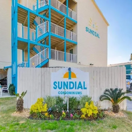 Beautiful 3 Bedroom Beachfront Condo