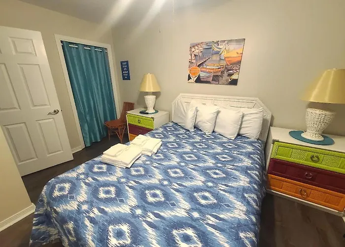 Beautiful 3 Bedroom Beachfront Holiday home