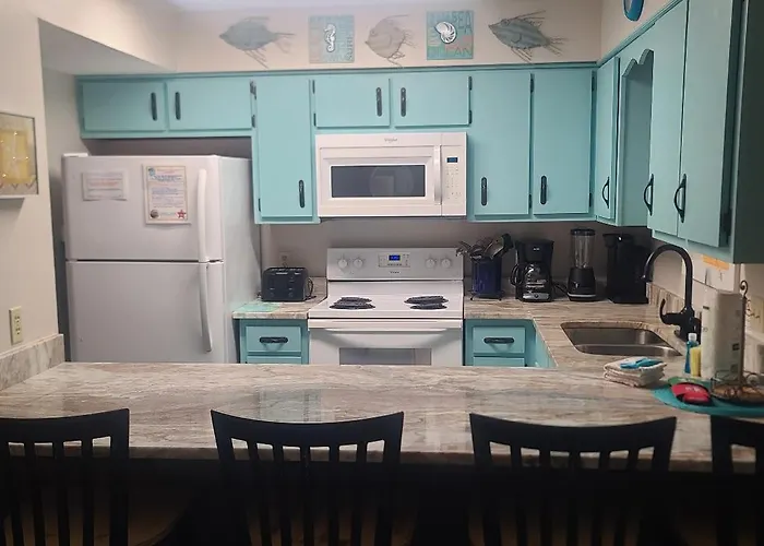 Beautiful 3 Bedroom Beachfront *