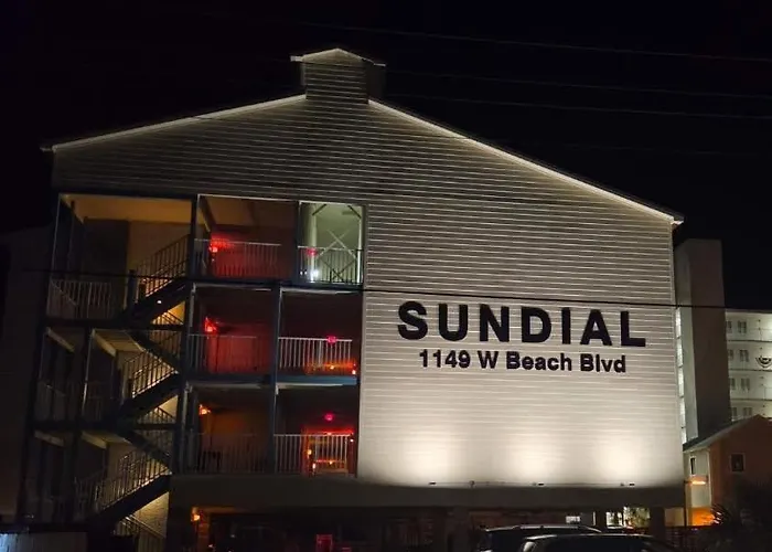 Beautiful 3 Bedroom Beachfront Holiday home Gulf Shores